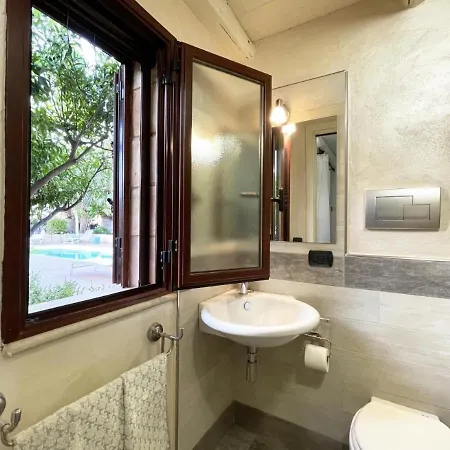 Minoa Relax 招待所 *